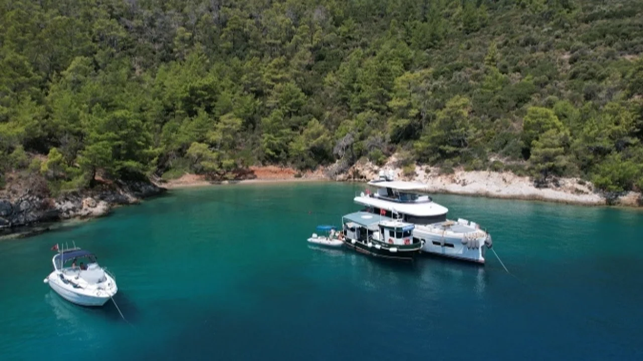 Muğla'da teknelerden 5 milyon litre atık su -