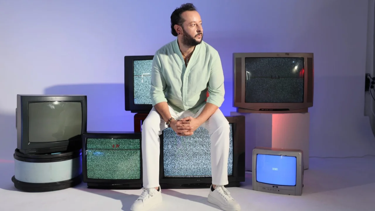 Murat Kaynak 'Oysa' ile Piyasaya yine bomba gibi bir giriş yaptı. -