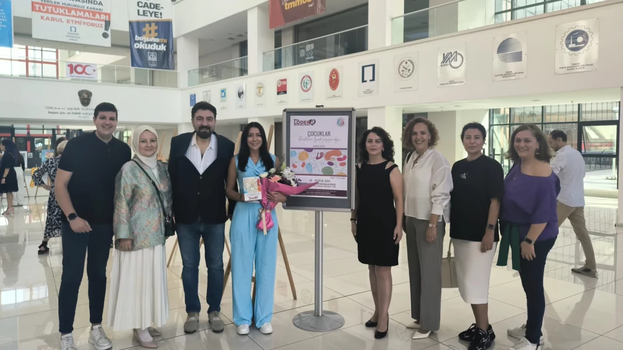 'Renklerin İzine' Bursa LÖDER'in yanında -