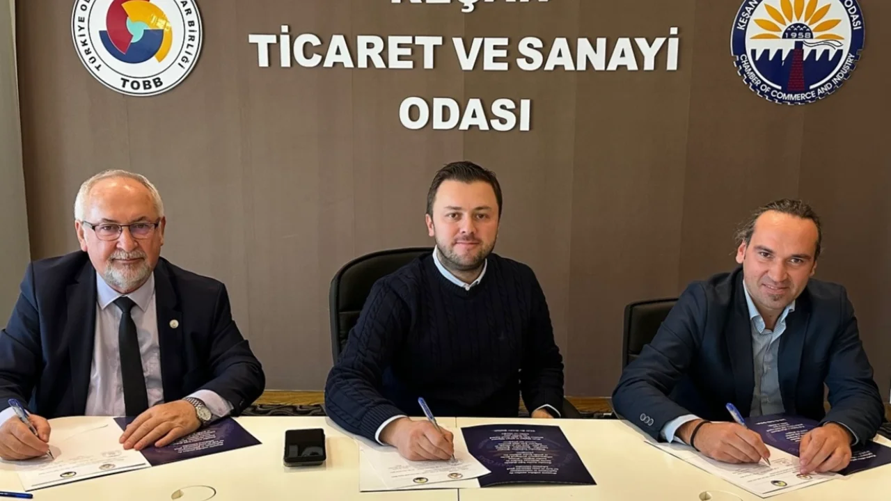 Aydın Güllü ve Hayati Arda’dan Keşan TSO’ya ziyaret -