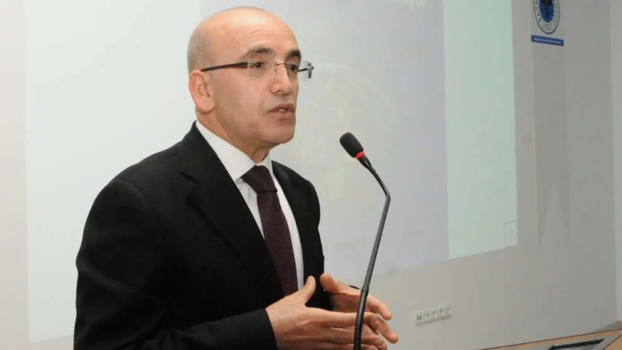 Bakan Şimşek: Rekabet gücünü artıracak tedbirlere çalışıyoruz -
