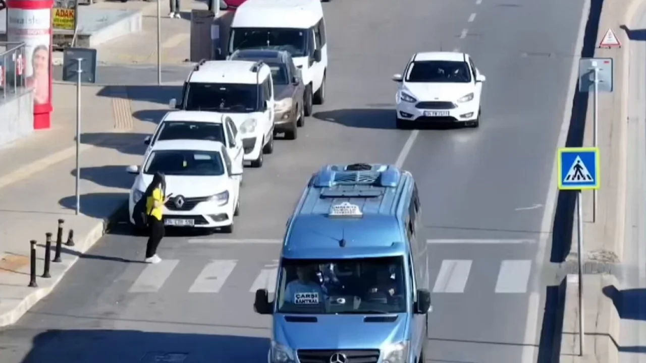 Bakan Yerlikaya 'yaya geçitleri'ne dikkati çekti... 2,9 milyon araç denetlendi -