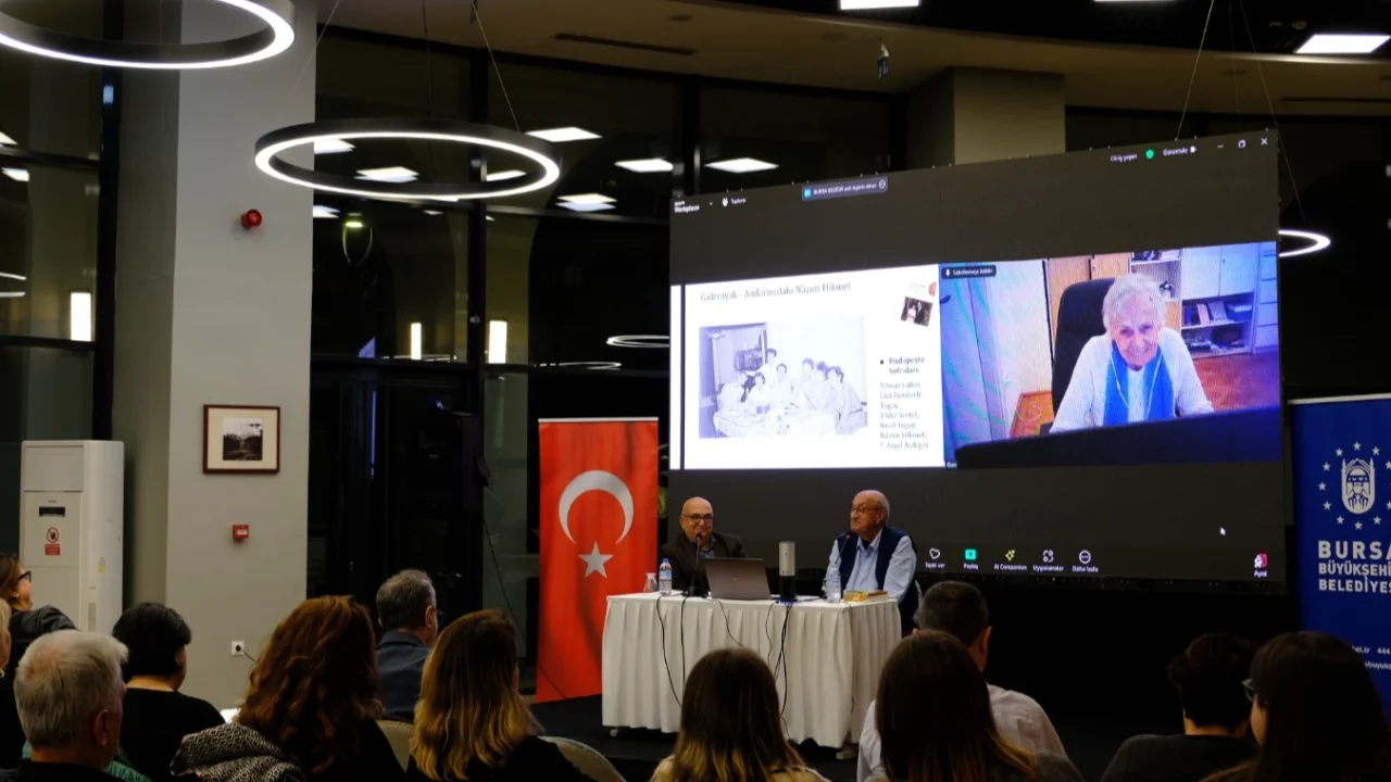 Bursa'da dolu dolu Nâzım Hikmet gecesi -