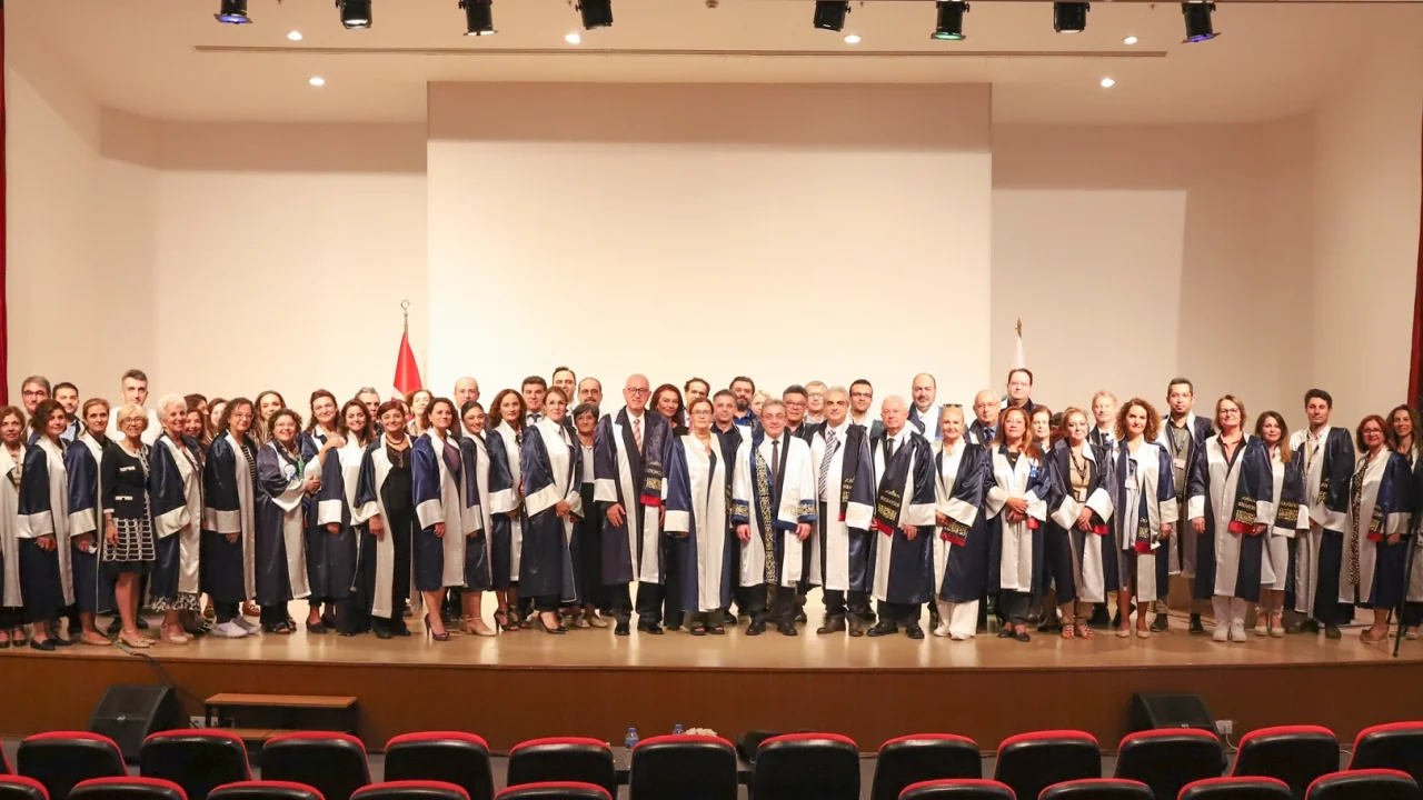 DEÜ’de yeni akademik yıl coşkusu -
