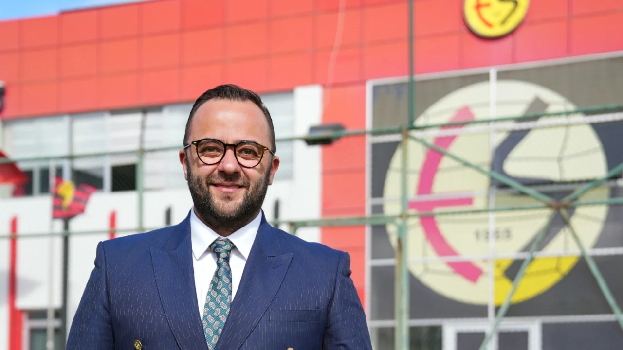 Eskişehir bayraklarla donatıldı -
