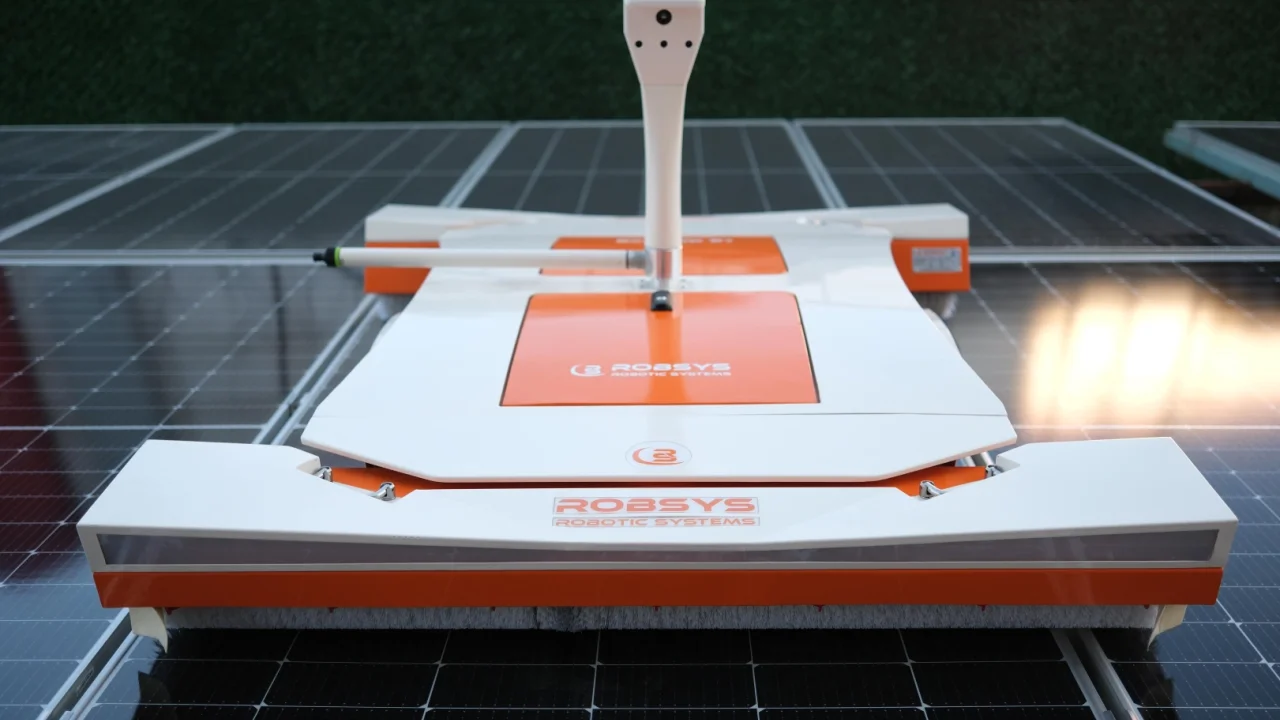 İlk otonom robot EIF'de sergilenecek -