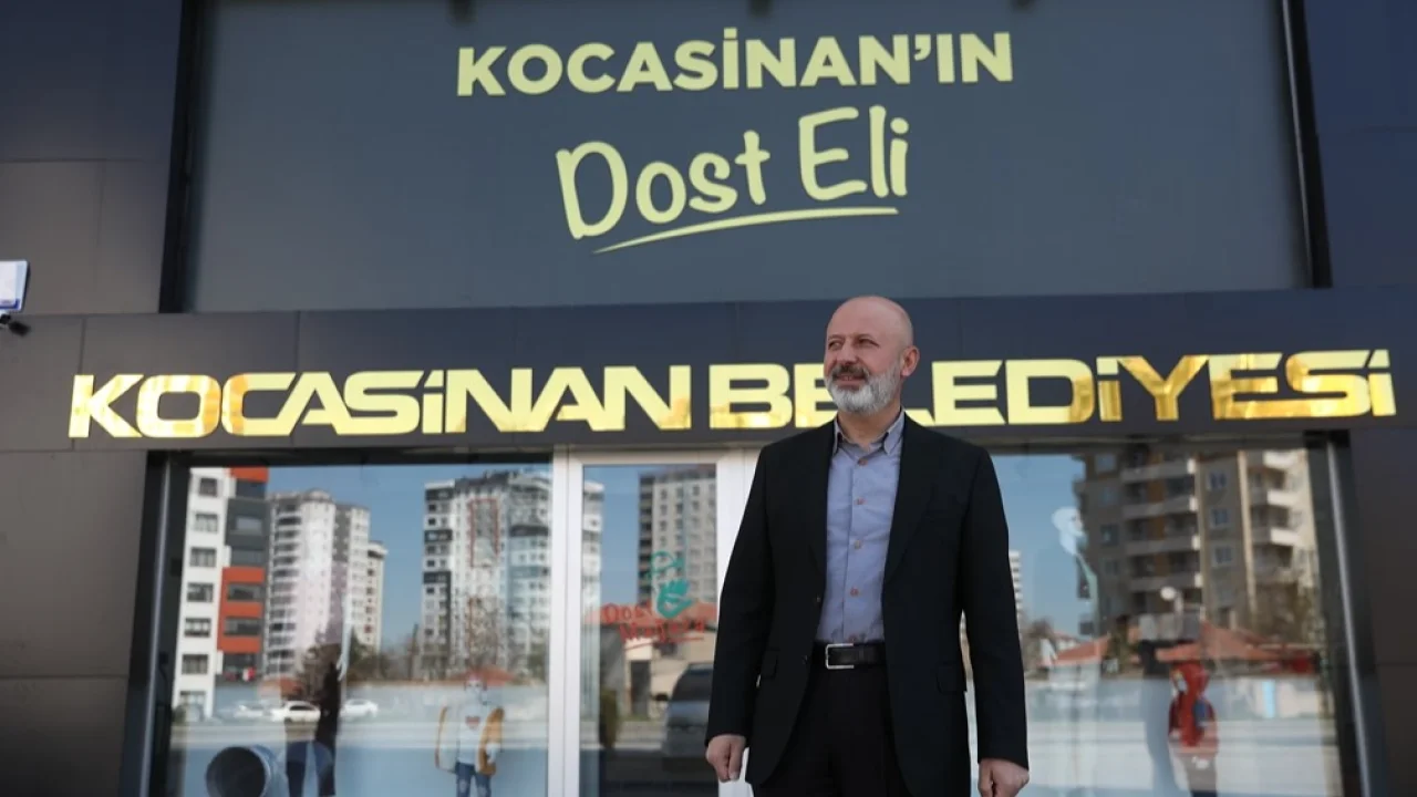 Kocasinan, evde bakım hizmetiyle hem şifa dağıtıyor hem yüzleri güldürüyor -