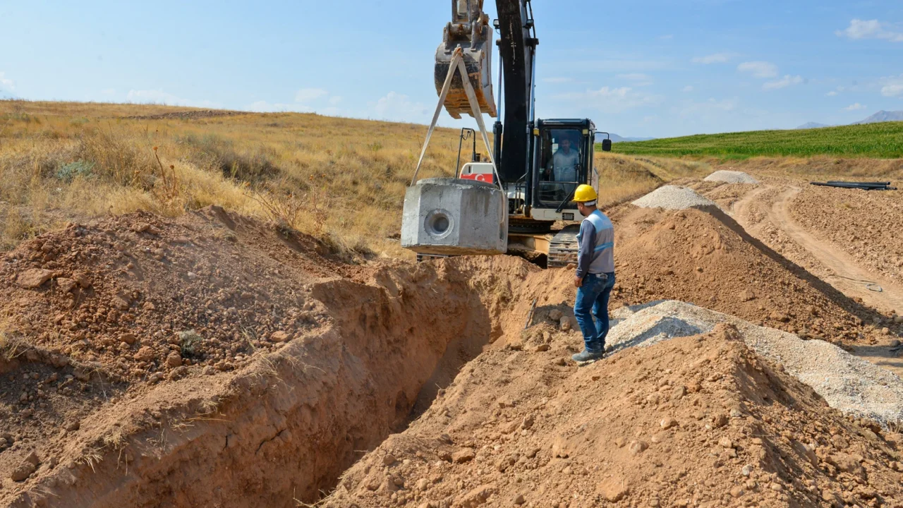 Maski Gölpınar’da 79 kırsal konutun altyapısını tamamlıyor -