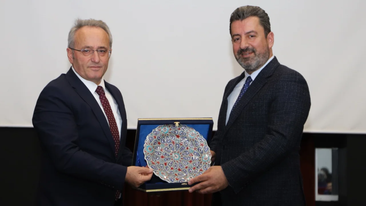 MEB Temel Eğitim Genel Müdürü Savaşçı, Bursa’da rehber öğretmenleriyle buluştu -
