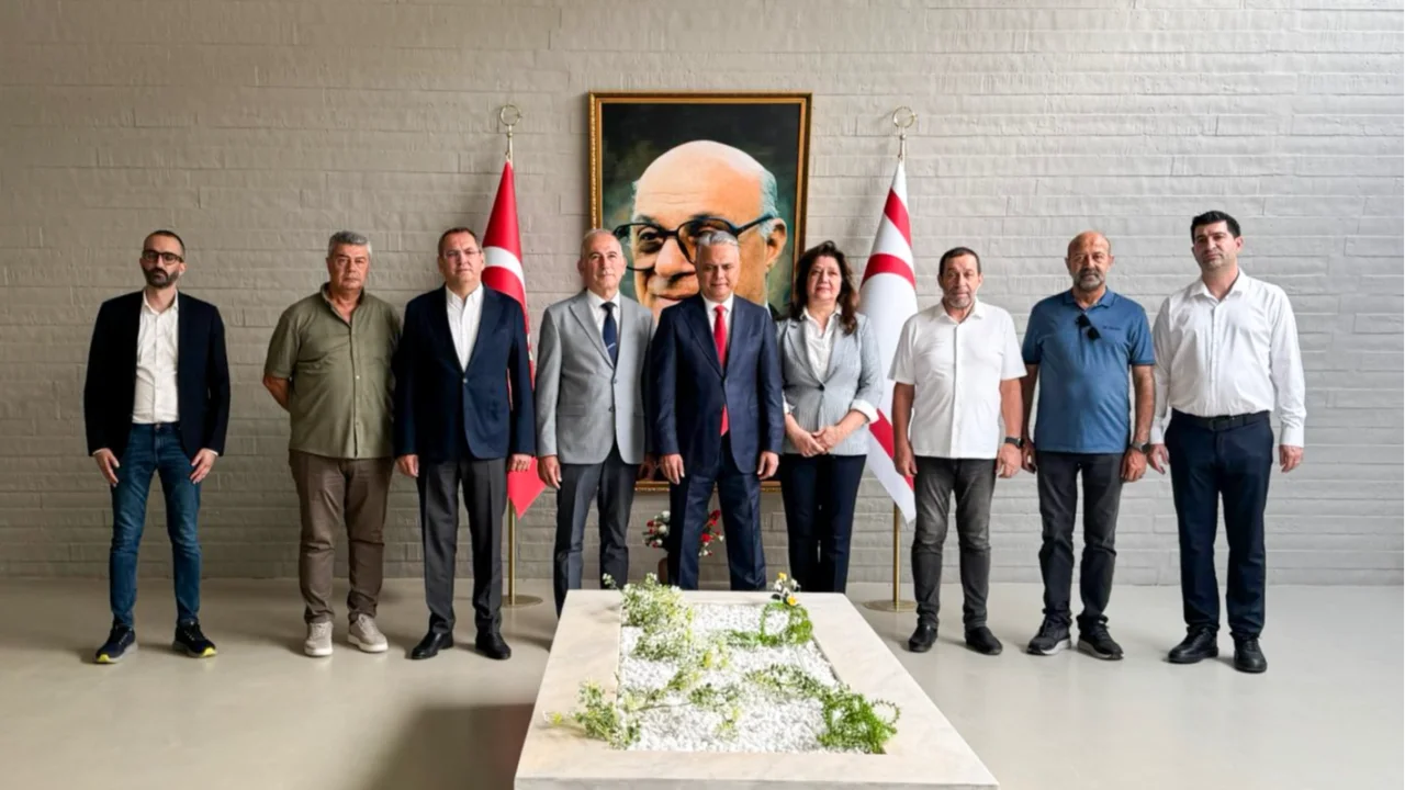 Muratpaşa Belediye Başkanı'ndan KKTC'de çarpıcı mesajlar -
