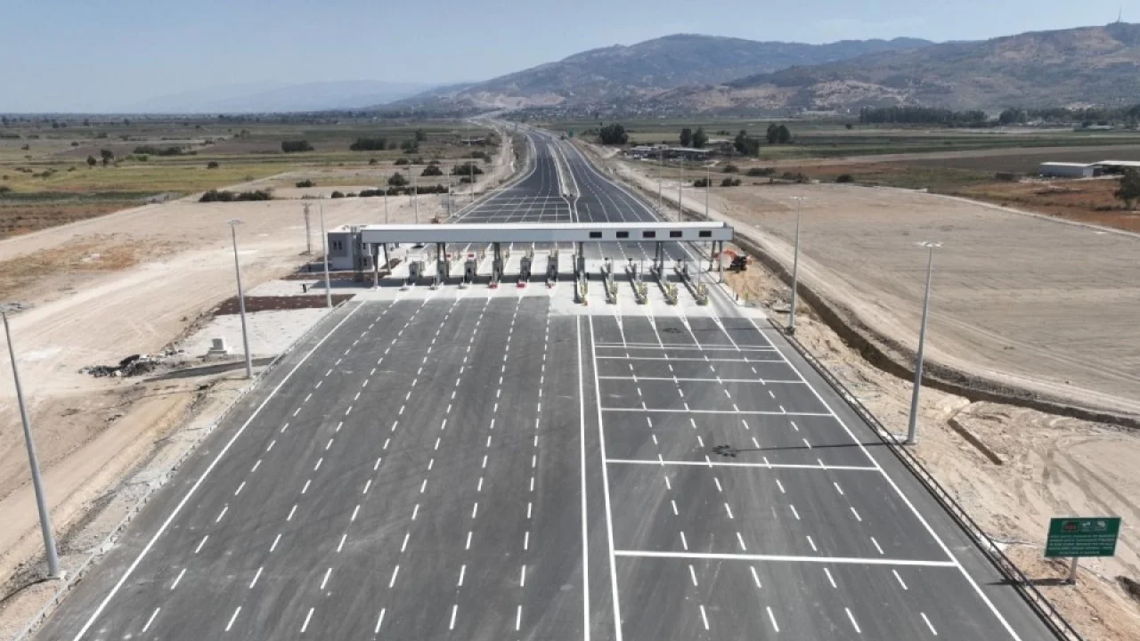 O otoyolun tamamı 17 Ekim'de açılıyor... Seyahat süresi 55 dakikaya iniyor -