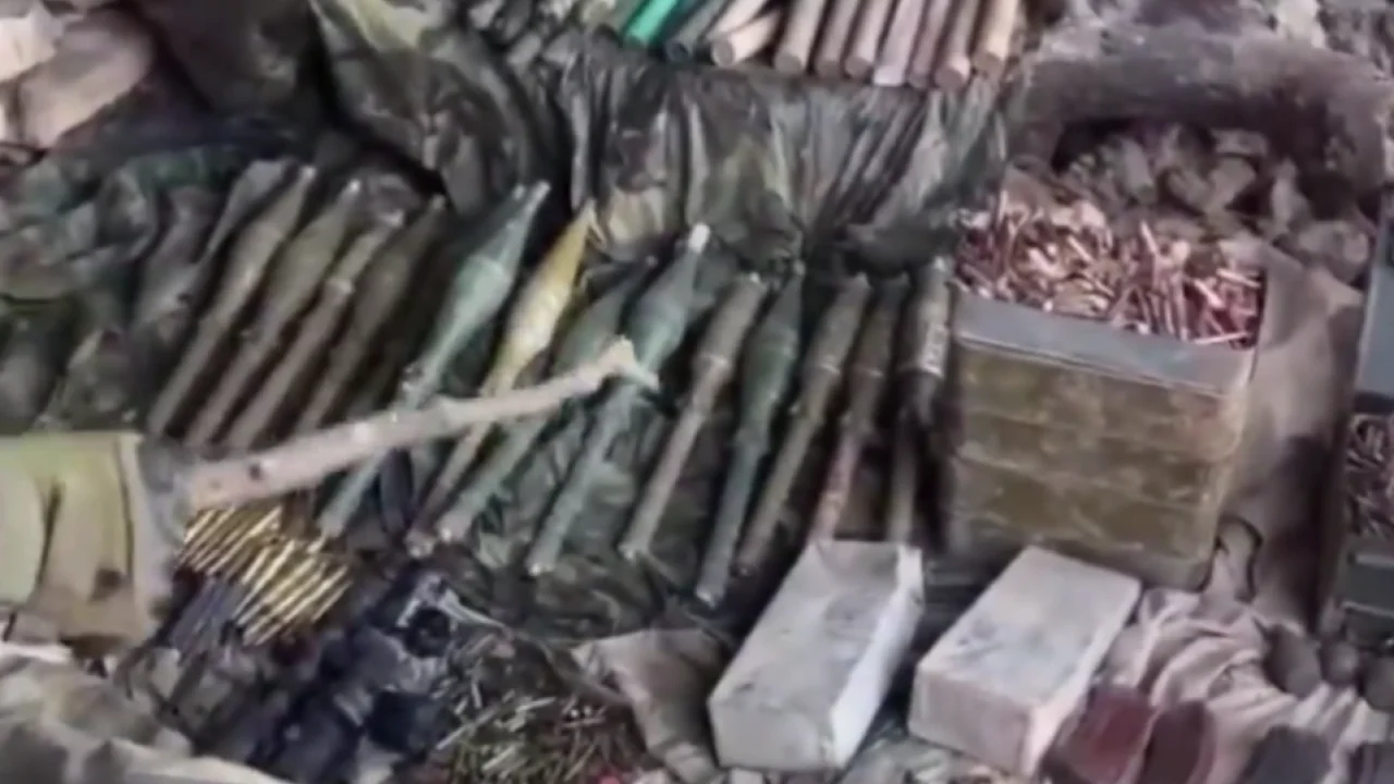 Pençe Kilit'te bir mağara daha temizlendi -