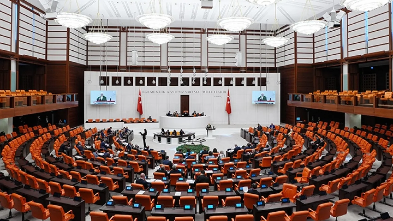 TBMM'den terör saldırısına kınama... Tezkere kabul edildi -