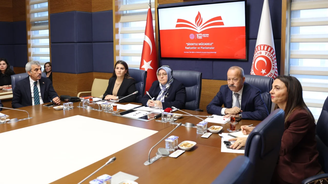 Akran Zorbalığı Alt Komisyonu toplandı -