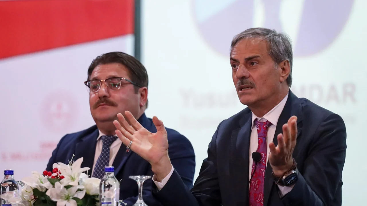 Alemdar: 'İnşa edilecek yeni ve güçlü Sakarya’da gençlerimiz kendi hikâyesini yazacak' -