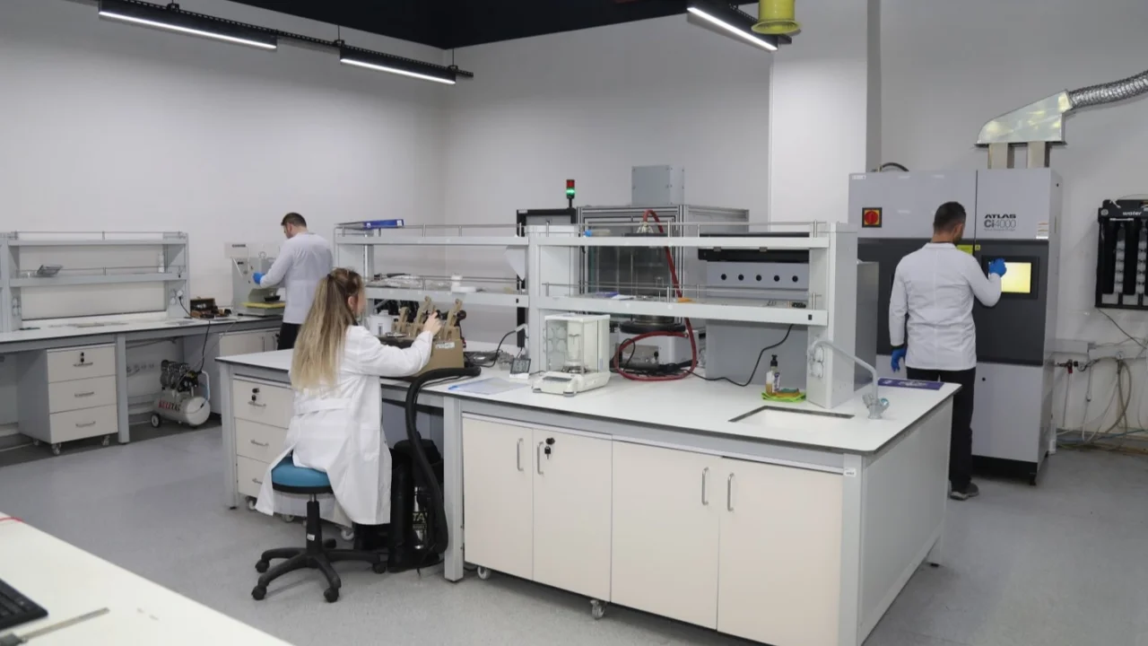 BTÜ-MERLAB’a tam not -