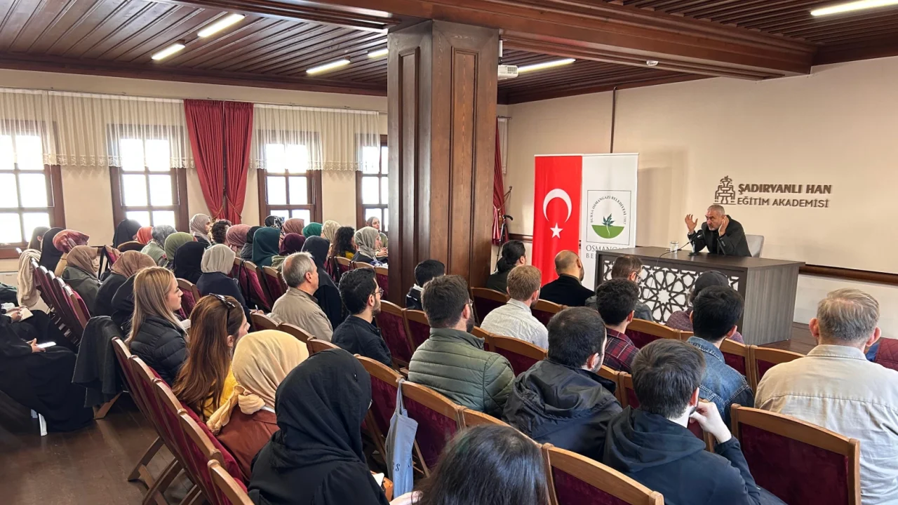 Bursa Osmangazi’den üniversiteli gençlere akademik destek -