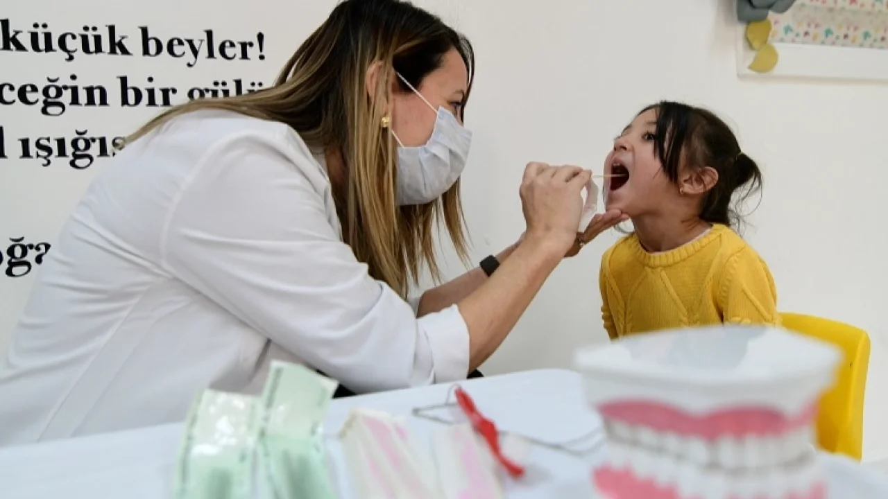 İzmir Bornovalı miniklere ağız ve diş sağlığı eğitimi -
