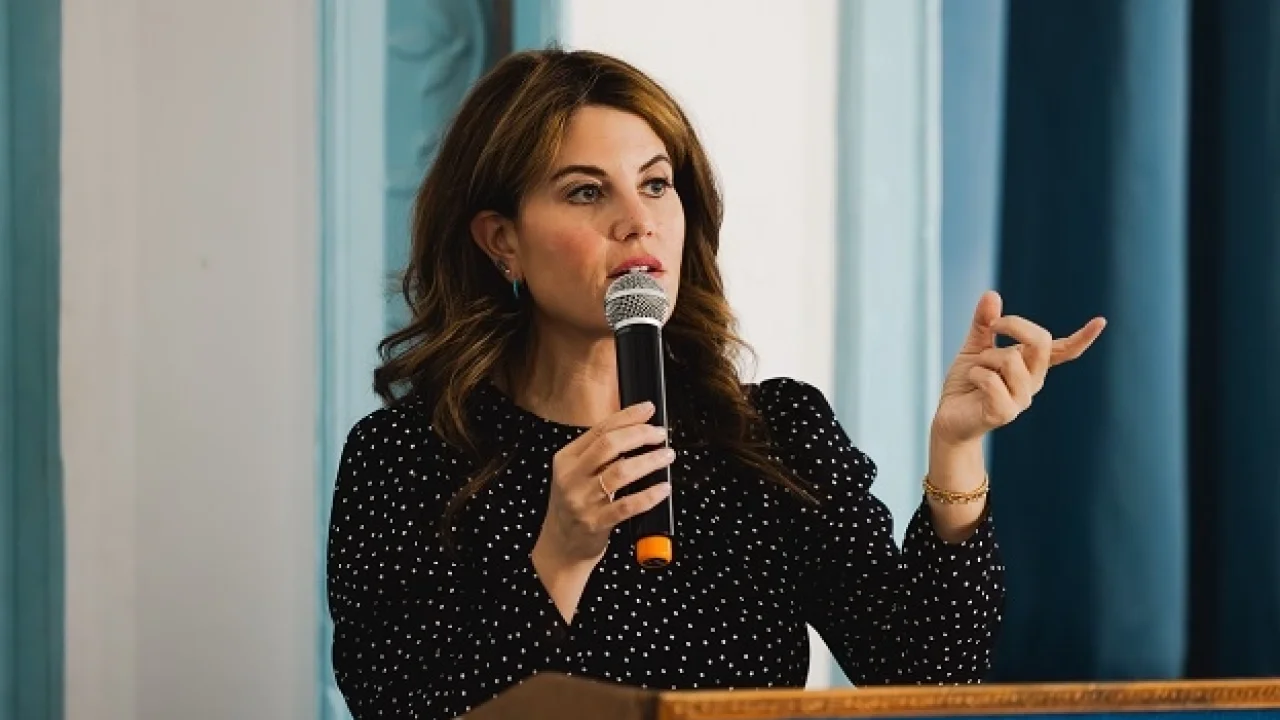 Monica Lewinsky, İstanbul'da siber zorbalık konusuna dikkat çekti -