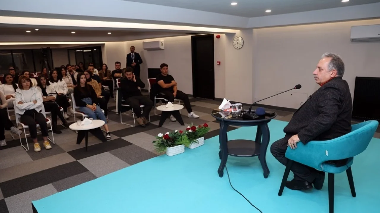 Mustafa Yalçın gençlerle buluştu -