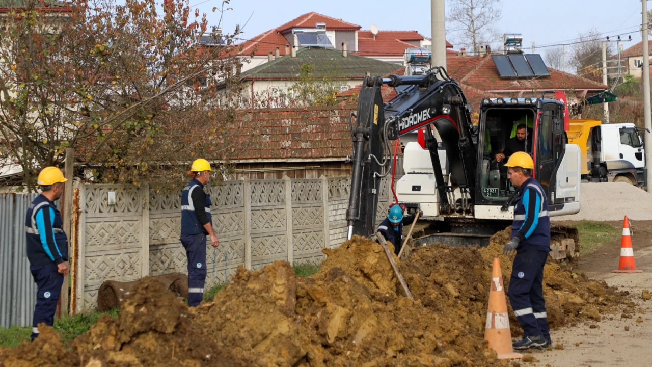 SASKİ, 2 bin 500 metrelik içme suyu hattı yenileniyor -