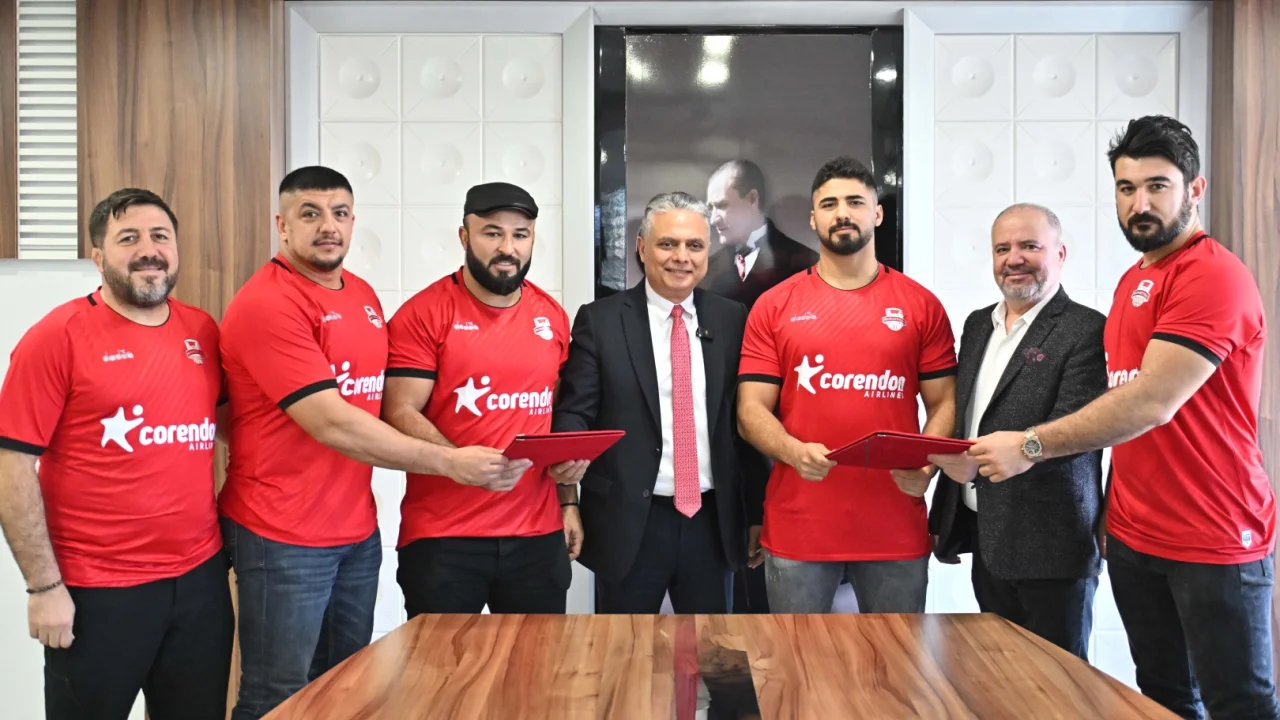 Antalya Muratpaşa'nın gözü 2025'te altın kemerde