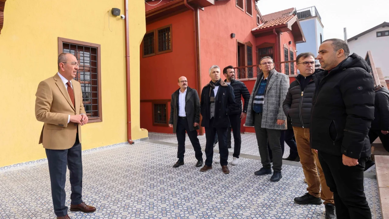 Başkan Kavuş; “Suriçi bölgesi, Konya sosyal hayatının merkezi olmaya devam edecek”