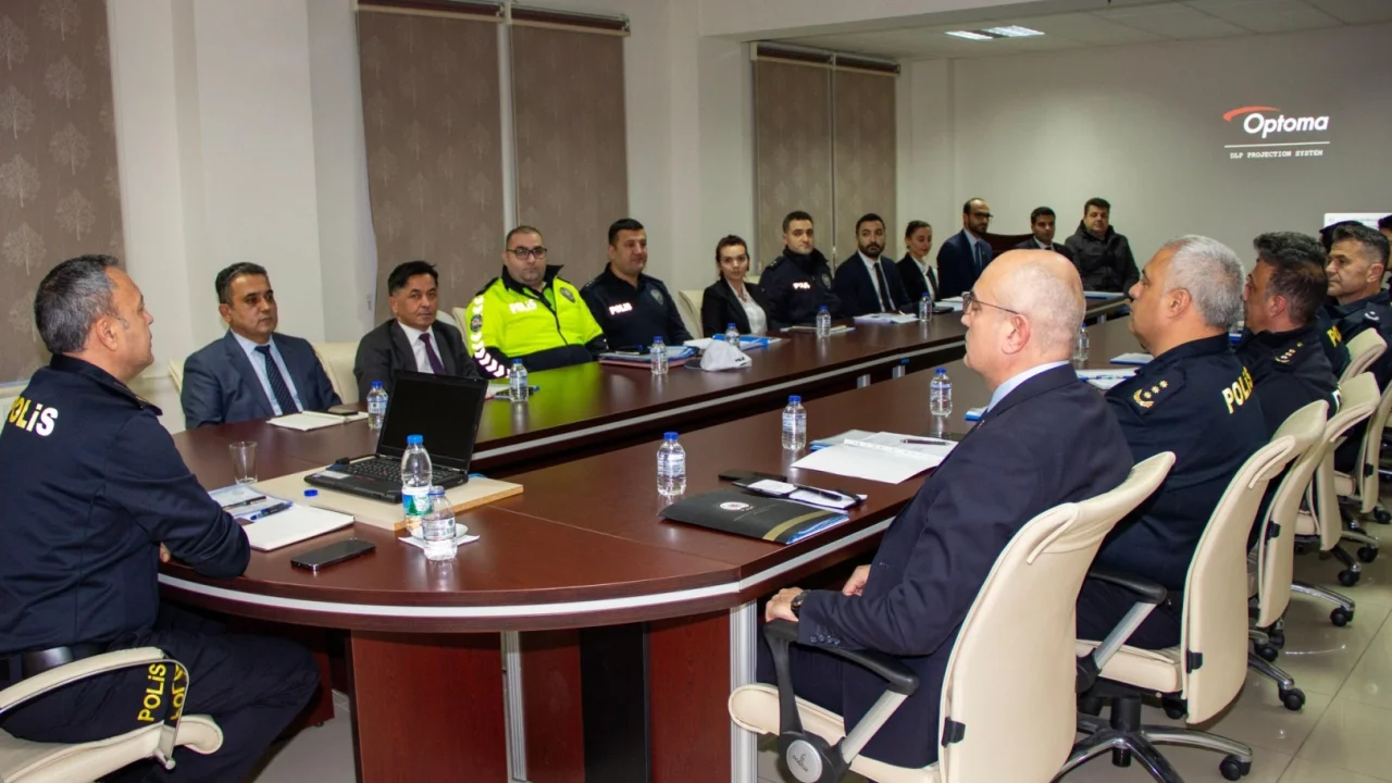 Bilecik İl Emniyet Müdürlüğü'nde değerlendirme toplantısı düzenlendi