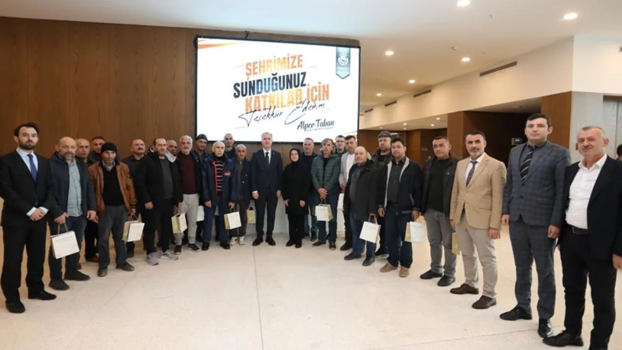 Bursa İnegöl Belediyesi'nden emekli olan personellere vefa