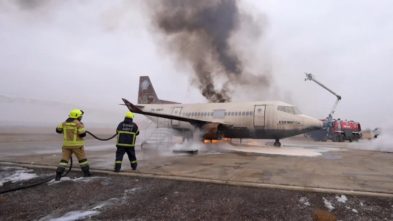 Havaalanlarının kahramanları: ARFF ekipleri... 481 acil duruma müdahale etti