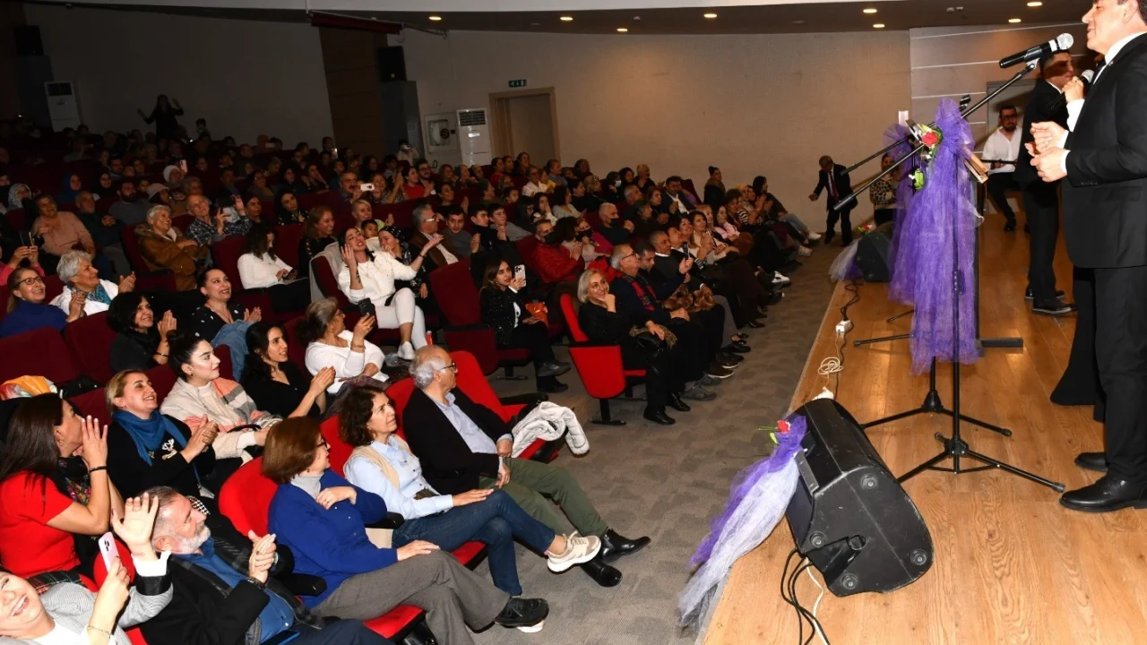 İzmir Çiğli'de “Yeni Yıla Merhaba” konseri