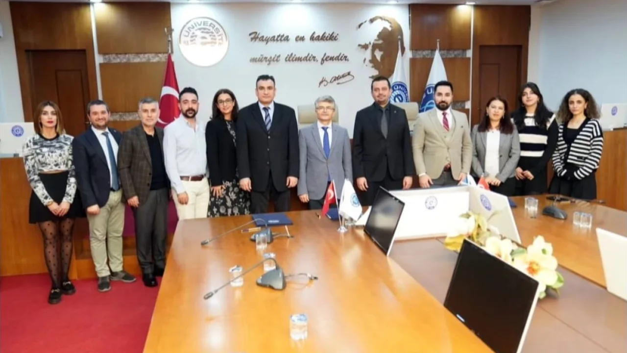 İZTEKNOLOJİ’den öğrencilere kariyer kapısı