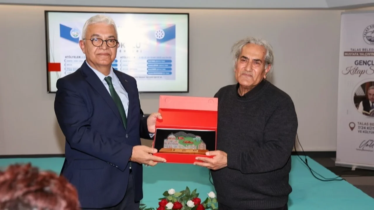 Kayseri Talas Yazar Okulu etkinliği sürüyor