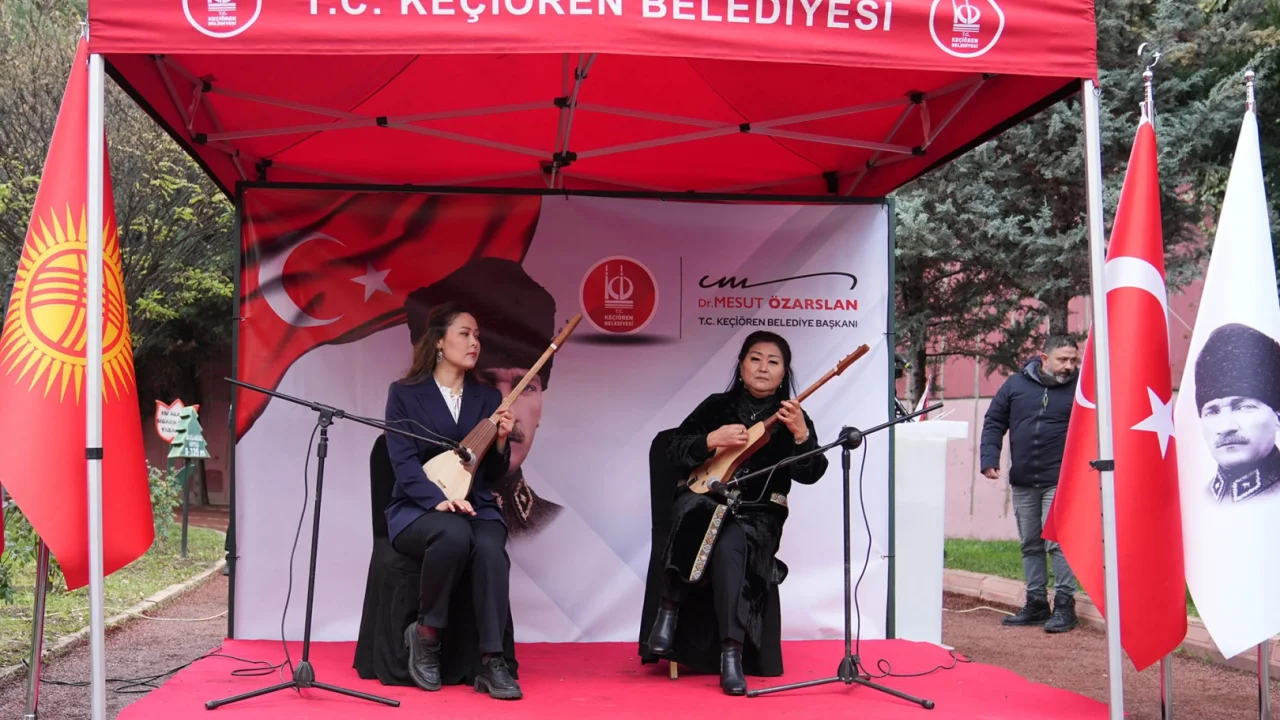 Kırgız yazar Aytmatov Keçiören'de anıldı