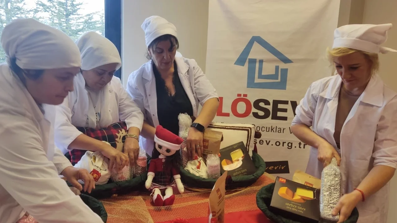 LÖSEV'in anneleri üretiyor, çocuklar iyileşiyor