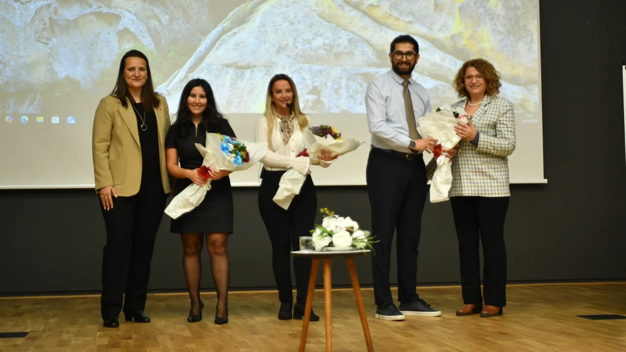 Menopoz sürecinin zorlukları ele alındı