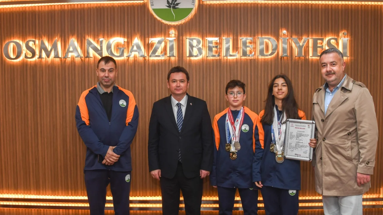 Osmangazili sporcular Bursa’ya Türkiye rekoru birincilik ve Avrupa derecesiyle döndü
