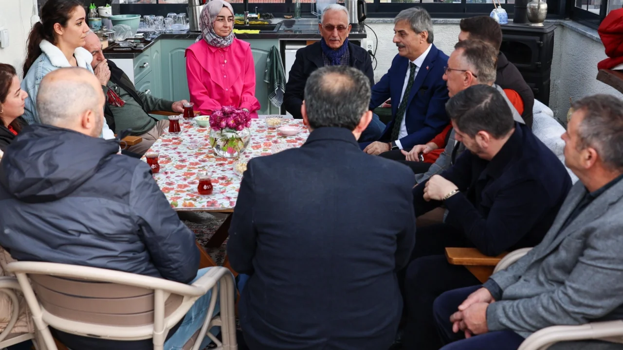 Sakarya'da Başkan Alemdar davete icabet etti -