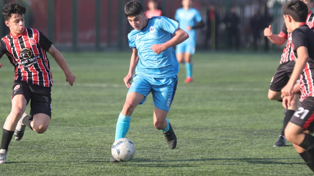 Bursa Gemlik Belediyespor Namağlup şampiyonluğa koşuyor