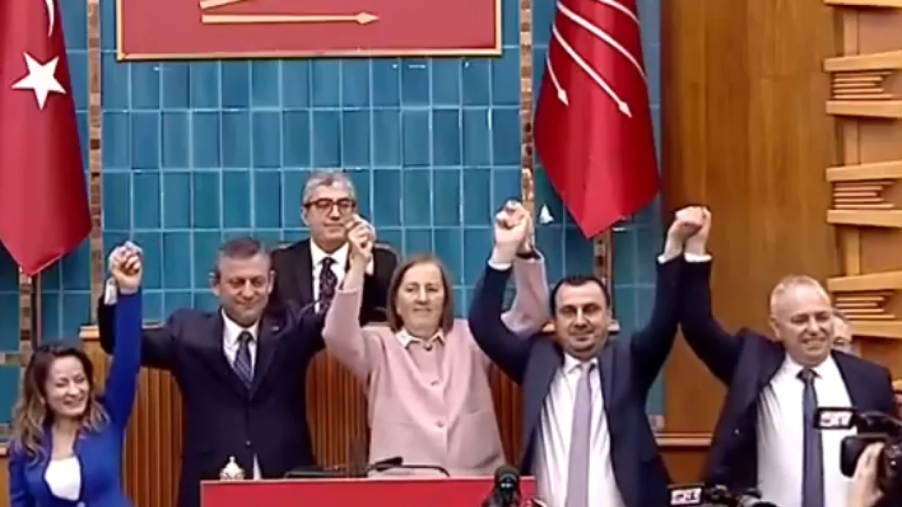 Eski Bakan Milletvekili Kavaf CHP'ye katıldı