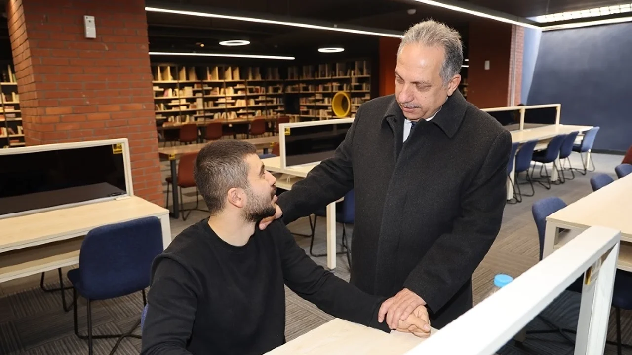 Kayseri Talas'ın kütüphanelerine ziyaretçi akını