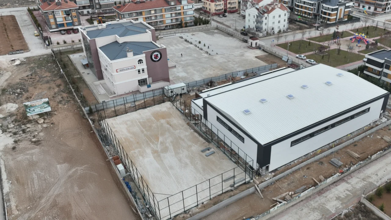 Konya Spor Lisesi'ne Ahmet Çalık kapalı spor salonu ve suni çim saha kazandırılıyor