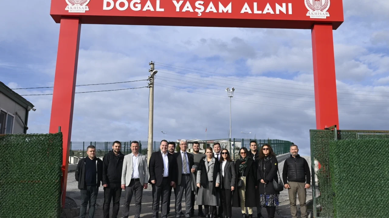 Manisa'da Sokak Hayvanları Komisyonu Akhisar’da toplandı