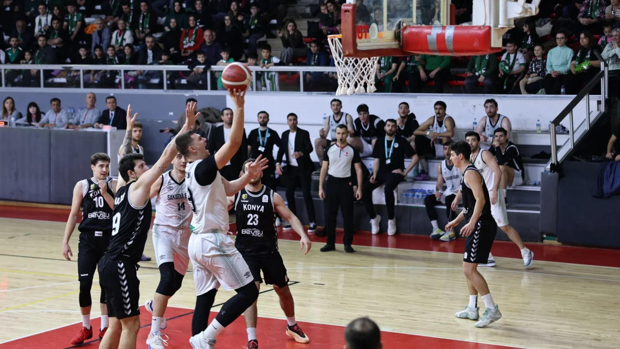 Sakarya potada galibiyet sayısını 5'e çıkardı