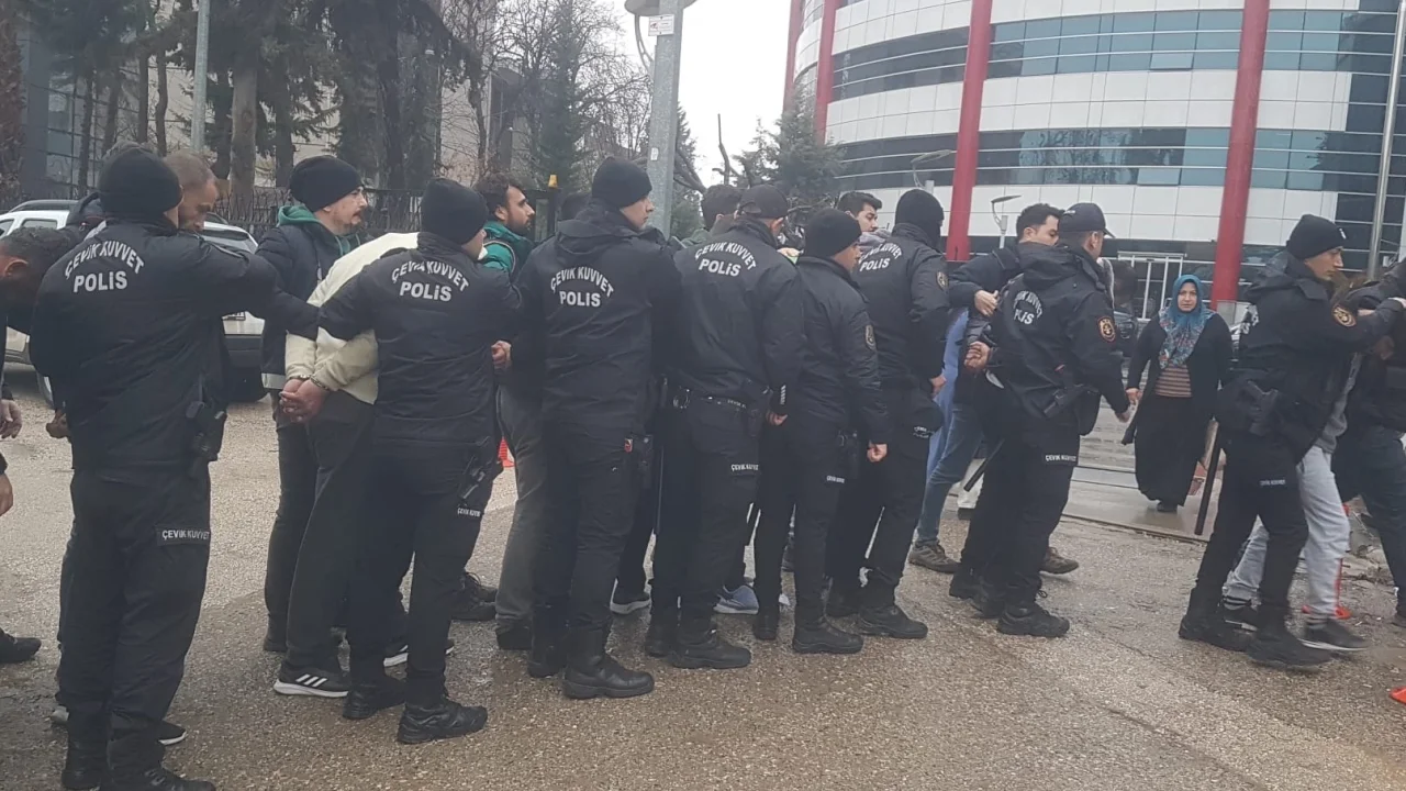 Adıyaman’da uyuşturucu operasyonu: 7 gözaltı!
