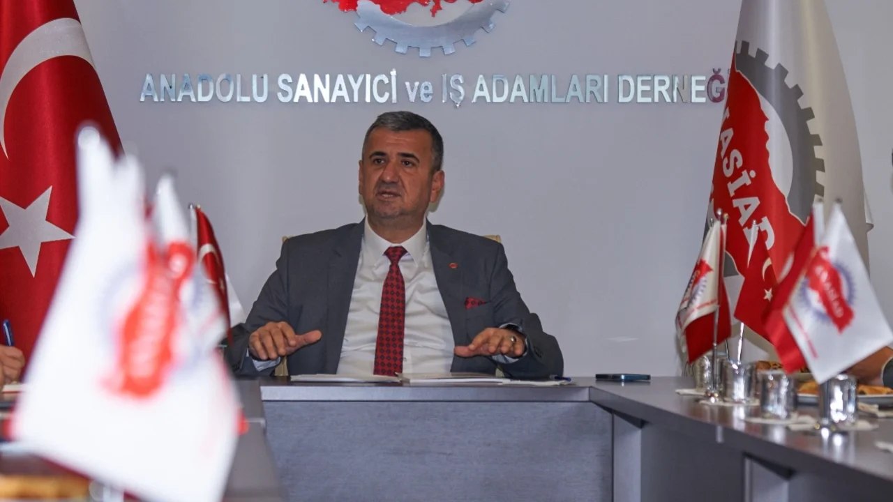 ANASİAD’da Hakan Birkan güven tazeledi