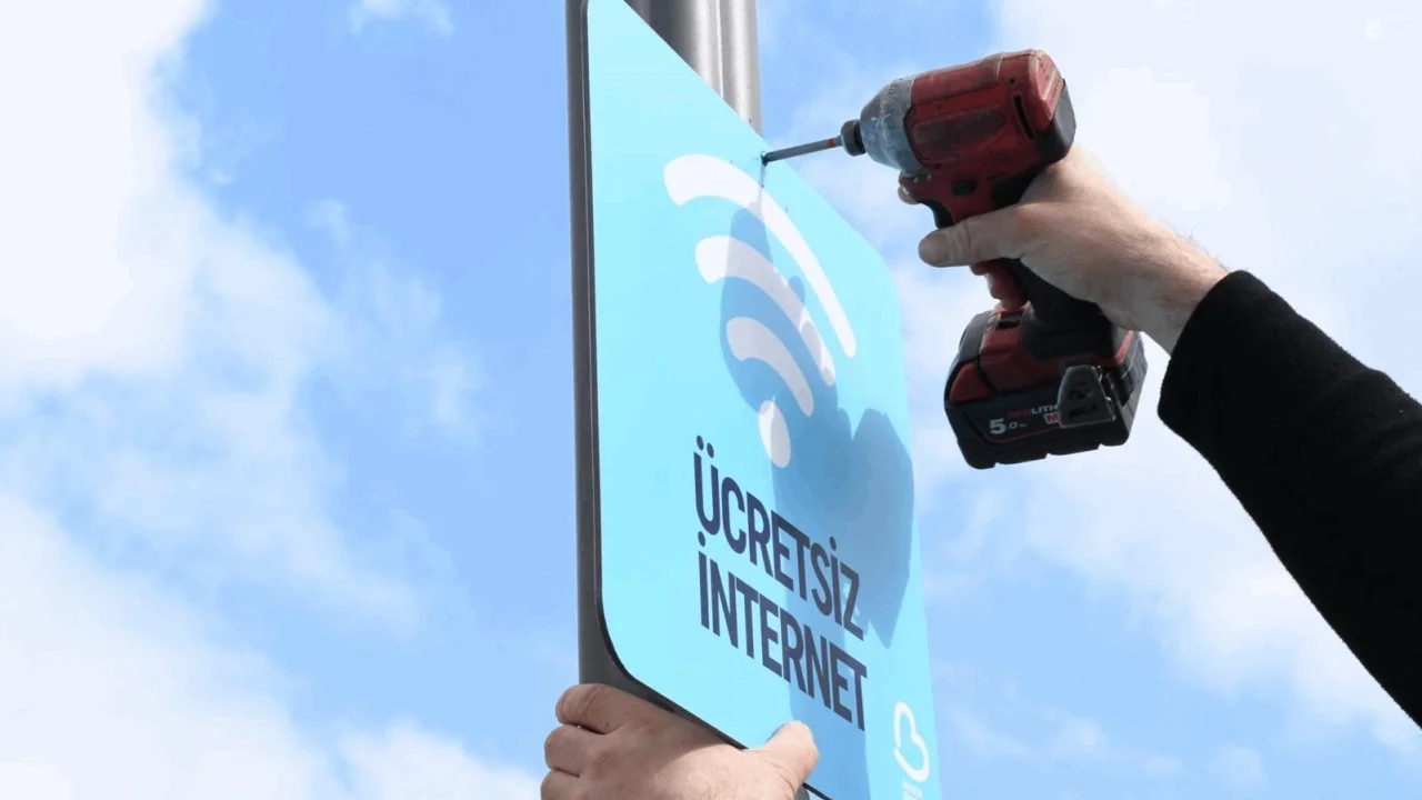 Balıkesir’de internetsiz sokak kalmayacak