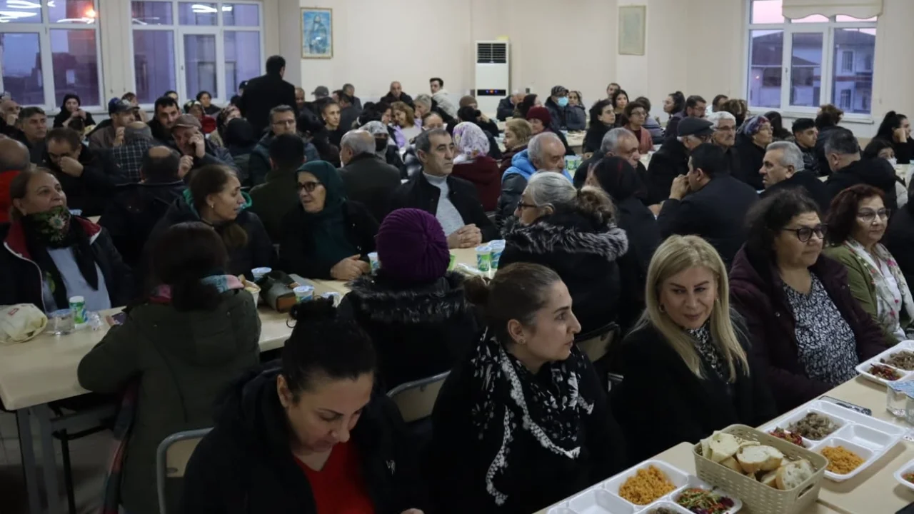 Başkan Hürriyet Hızır Orucu'nda vatandaşlarla buluştu