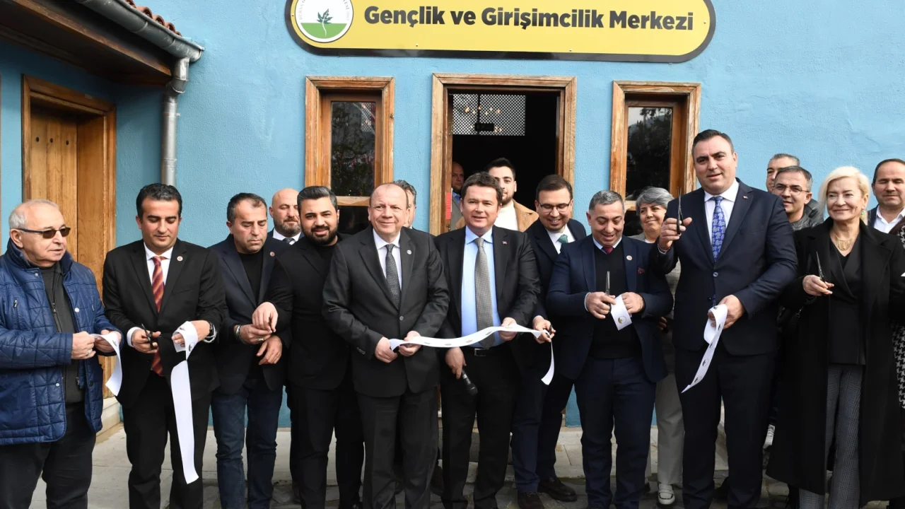 Bursa Osmangazi'den genç girişimcilere hediye