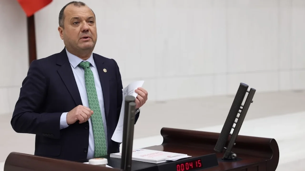 CHP'li Aygun yurtdışı burs mağdurlarına ses oldu